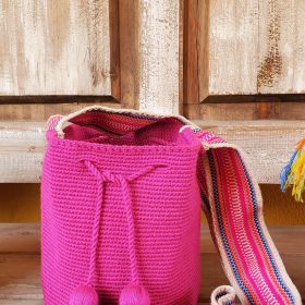 Medium, Magenta Wayuu Bag